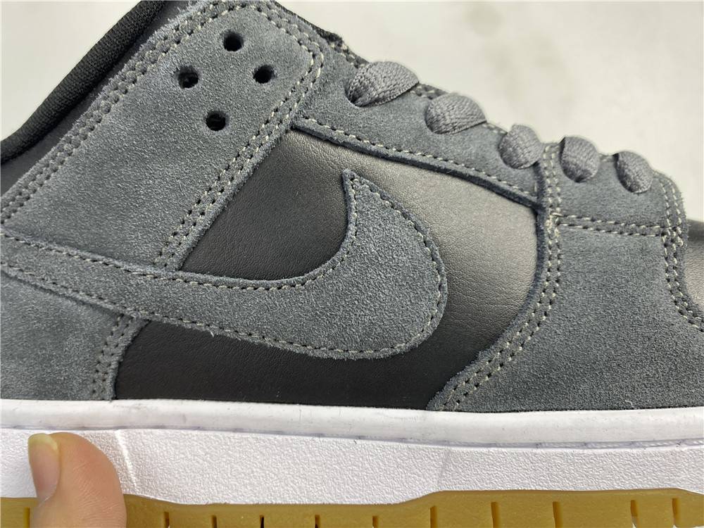 NIKE SB DUNK LOW TRD AR0778-001
